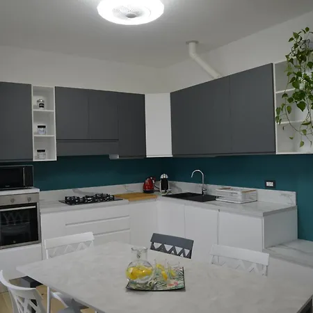 公寓 La Casa Gialla Colle Brianza